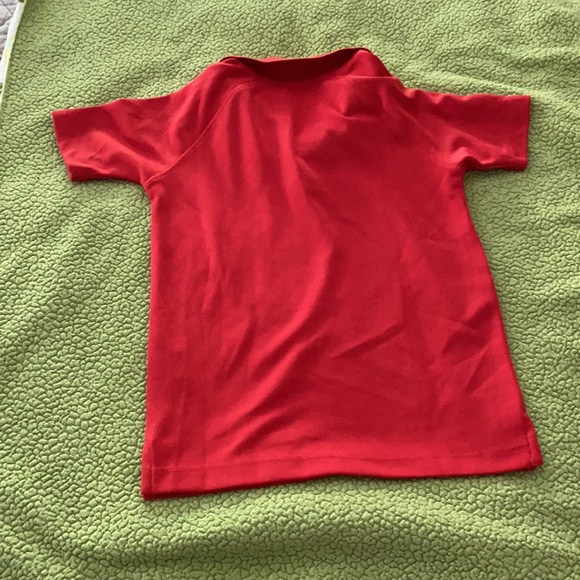 Gap Fit Shirt - Picture 3 of 3